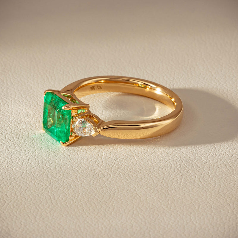 18ct Yellow Gold 1.83ct Emerald & Diamond Ayla Ring - Ring - Walker & Hall