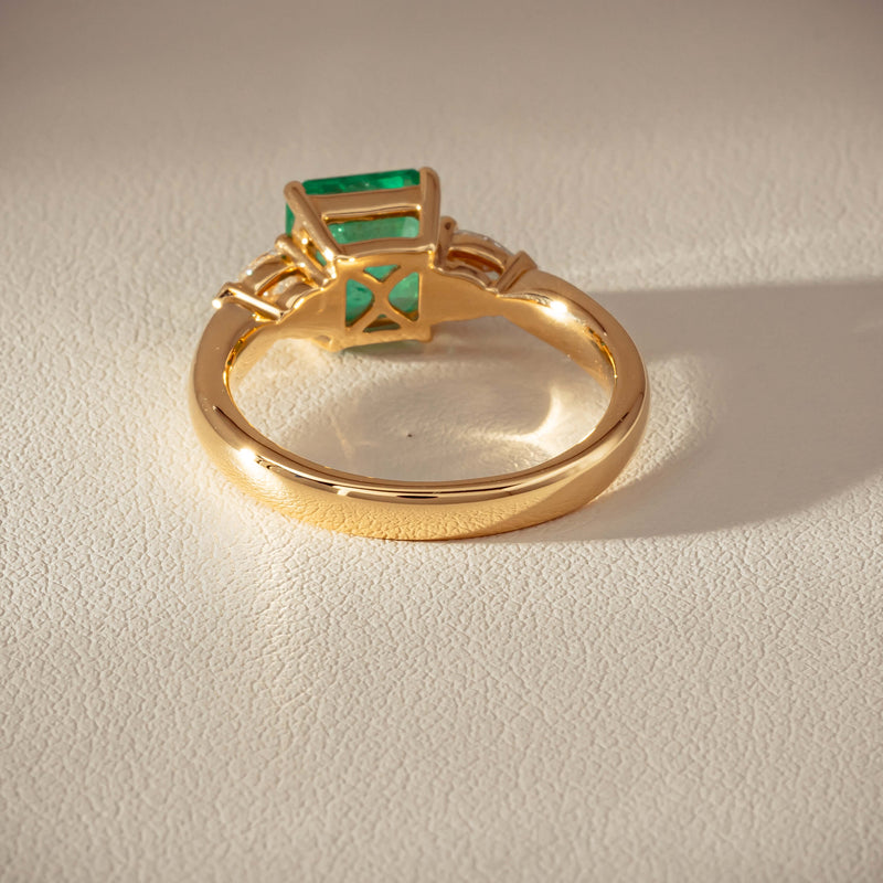 18ct Yellow Gold 1.83ct Emerald & Diamond Ayla Ring - Ring - Walker & Hall