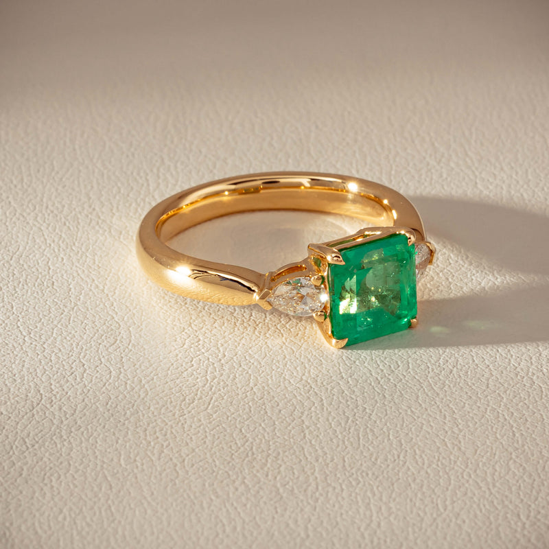 18ct Yellow Gold 1.83ct Emerald & Diamond Ayla Ring - Ring - Walker & Hall