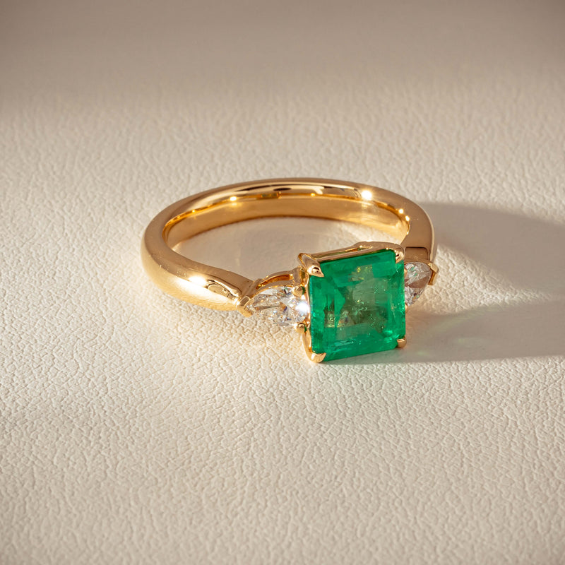 18ct Yellow Gold 1.83ct Emerald & Diamond Ayla Ring - Ring - Walker & Hall