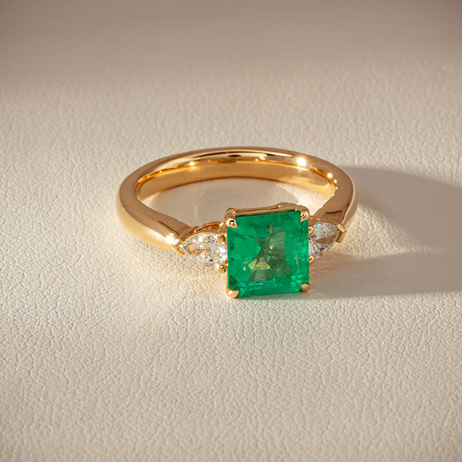 18ct Yellow Gold 1.83ct Emerald & Diamond Ayla Ring - Ring - Walker & Hall