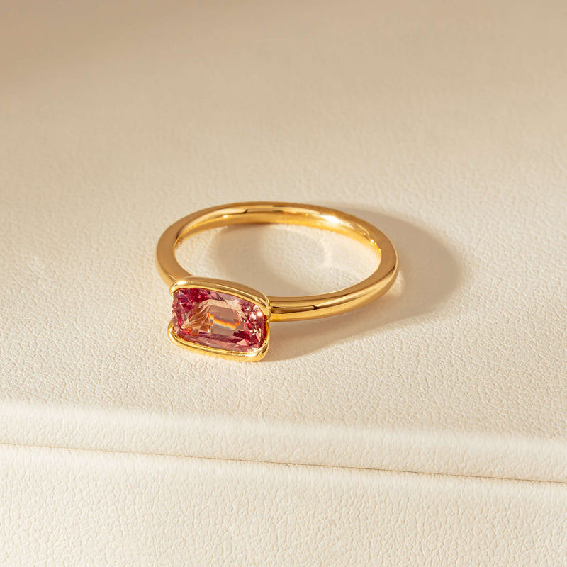 18ct Yellow Gold 1.75ct Padparadscha Sapphire Elle Ring - Ring - Walker & Hall