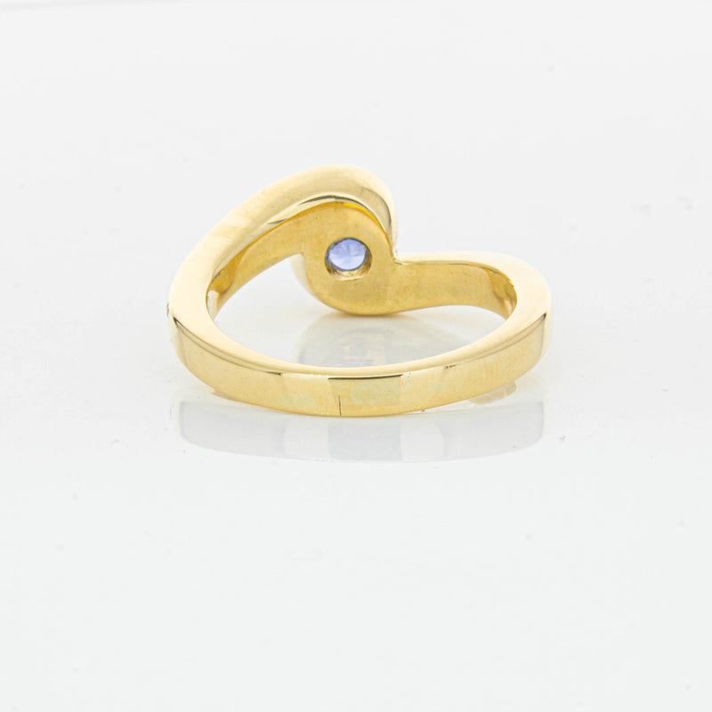 Deja Vu 18ct Yellow Gold 1.28ct Sapphire & Diamond Ring - Ring - Walker & Hall