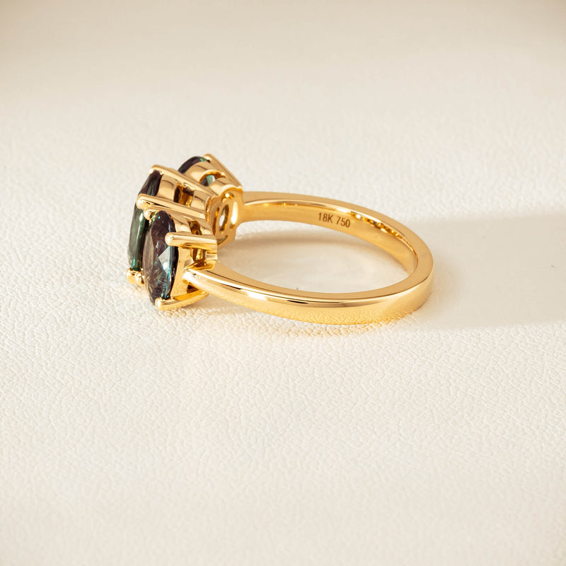 18ct Yellow Gold 4.47ct Green Sapphire Odyssey Ring - Ring - Walker & Hall