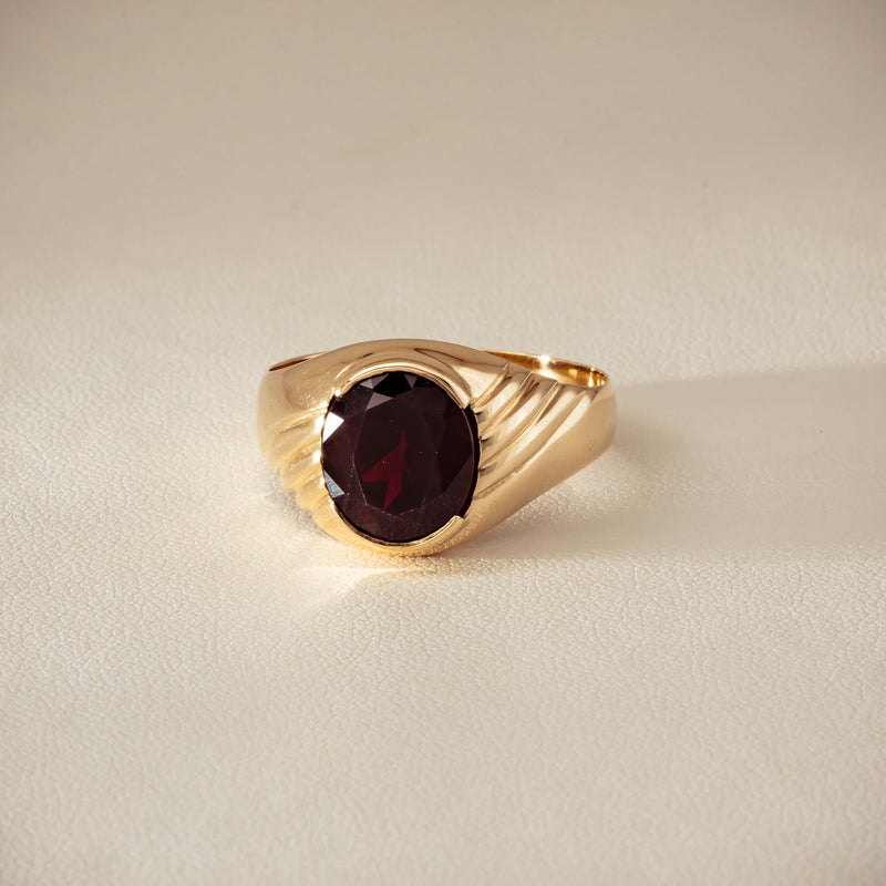 Deja Vu 9ct Yellow Gold 5.00ct Oval Garnet Mens Ring - Ring - Walker & Hall