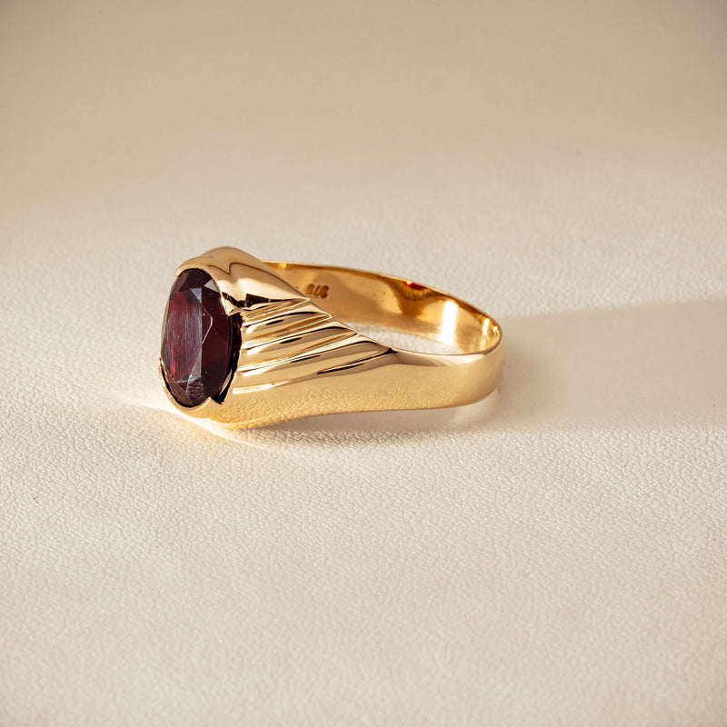 Deja Vu 9ct Yellow Gold 5.00ct Oval Garnet Mens Ring - Ring - Walker & Hall