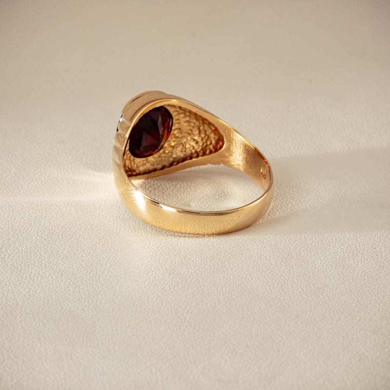 Deja Vu 9ct Yellow Gold 5.00ct Oval Garnet Mens Ring - Ring - Walker & Hall