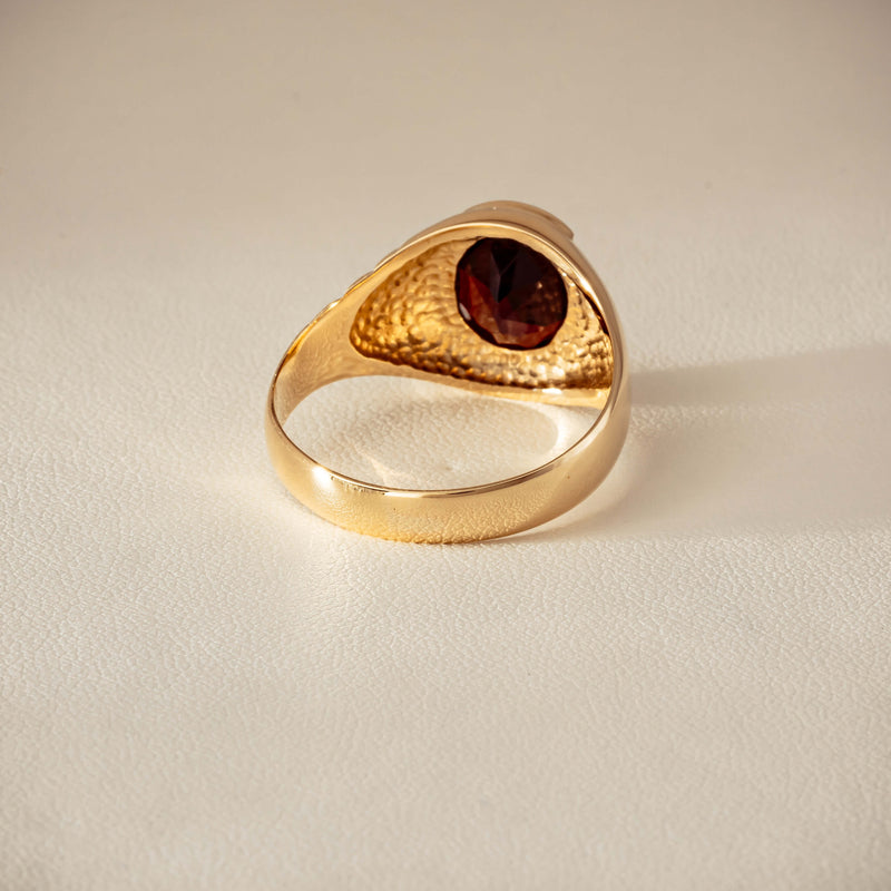Deja Vu 9ct Yellow Gold 5.00ct Oval Garnet Mens Ring - Ring - Walker & Hall
