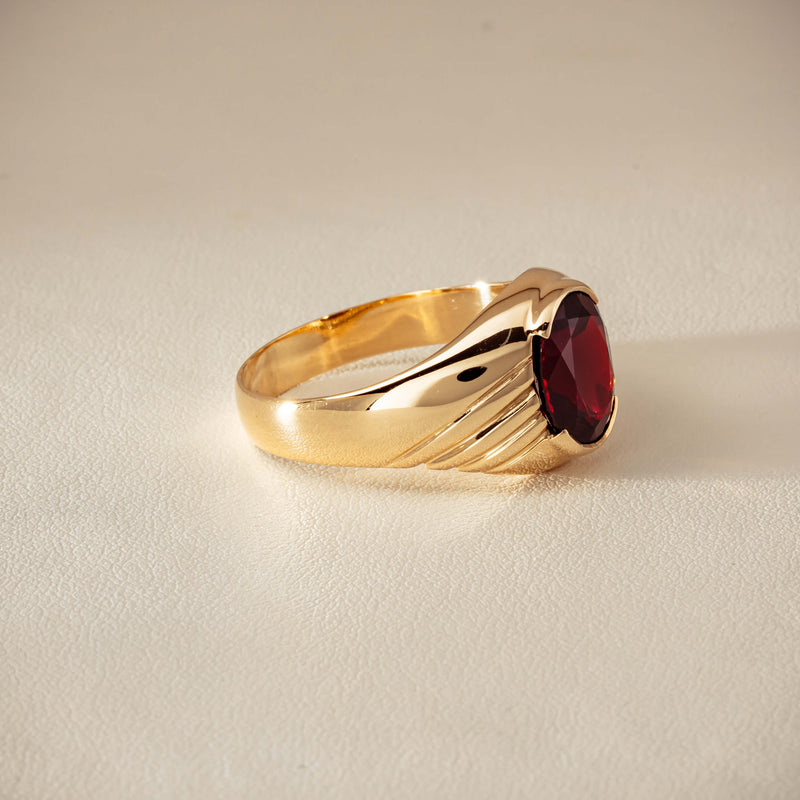Deja Vu 9ct Yellow Gold 5.00ct Oval Garnet Mens Ring - Ring - Walker & Hall