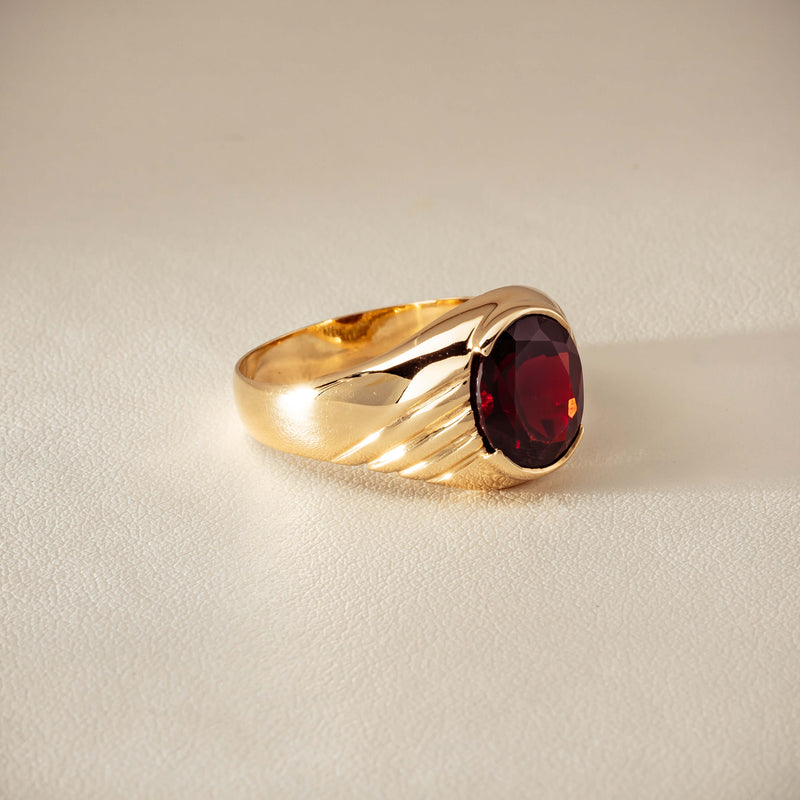 Deja Vu 9ct Yellow Gold 5.00ct Oval Garnet Mens Ring - Ring - Walker & Hall