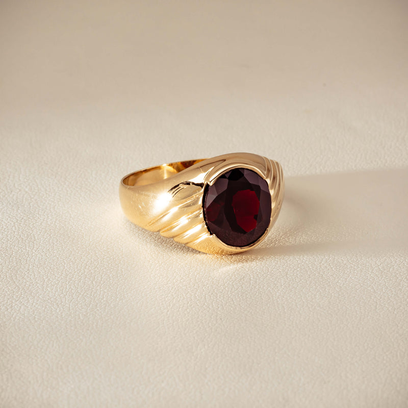 Deja Vu 9ct Yellow Gold 5.00ct Oval Garnet Mens Ring - Ring - Walker & Hall
