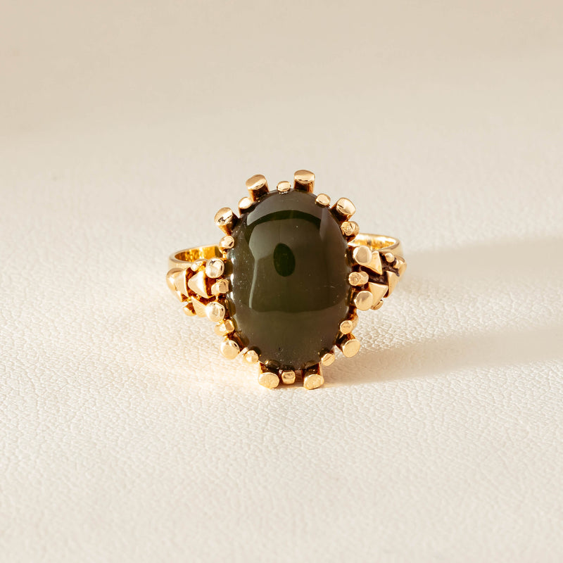 Vintage 9ct Yellow Gold Oval Greenstone Ring - Ring - Walker & Hall