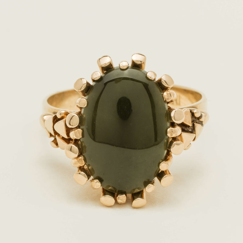 Vintage 9ct Yellow Gold Oval Greenstone Ring - Ring - Walker & Hall