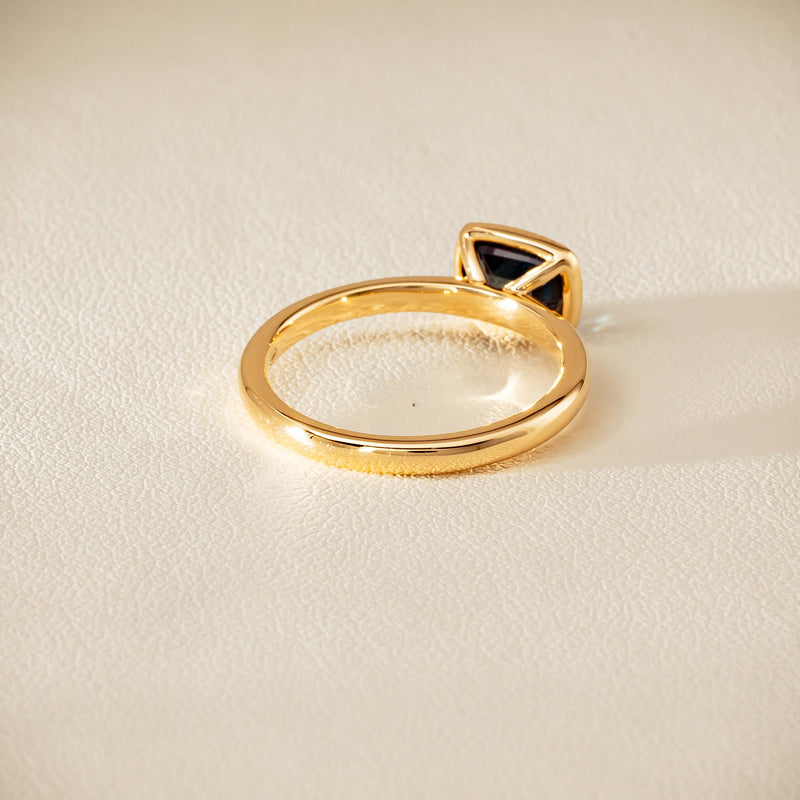 18ct Yellow Gold 1.23ct Teal Sapphire Rubover Set Ring - Ring - Walker & Hall