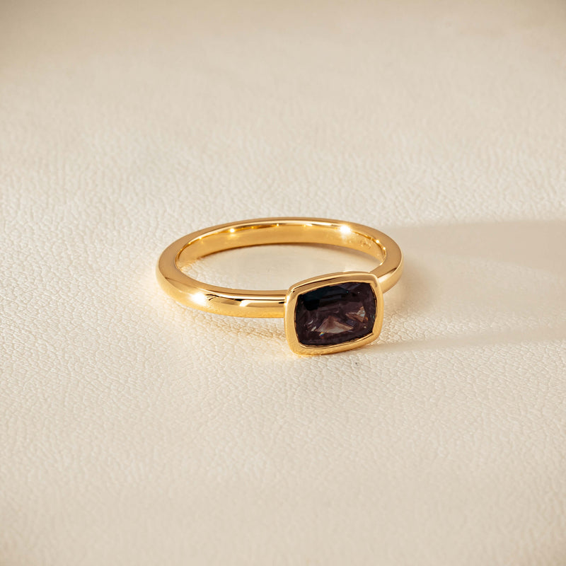 18ct Yellow Gold 1.23ct Teal Sapphire Rubover Set Ring - Ring - Walker & Hall