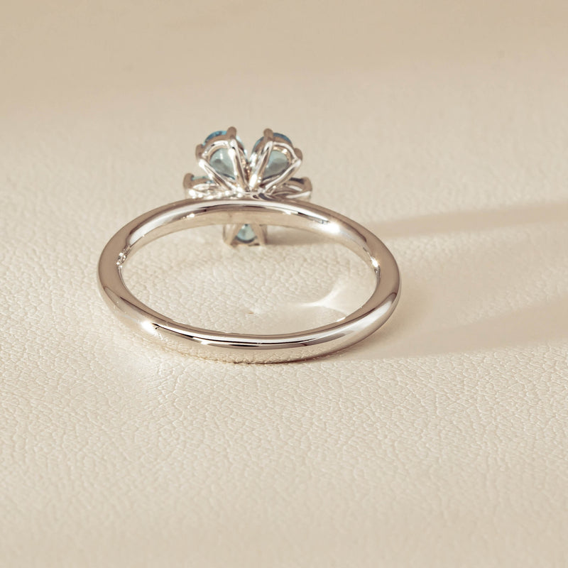 18ct White Gold Aquamarine & Diamond Forget-Me-Not Ring - Ring - Walker & Hall