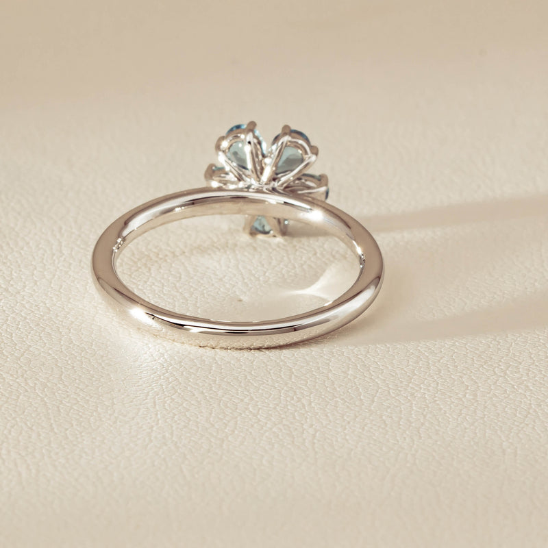 18ct White Gold Aquamarine & Diamond Forget-Me-Not Ring - Ring - Walker & Hall