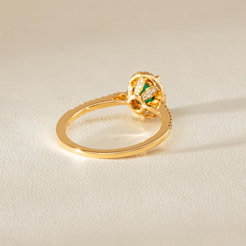 18ct Yellow Gold .72ct Emerald & Diamond Mini Sierra Ring - Ring - Walker & Hall