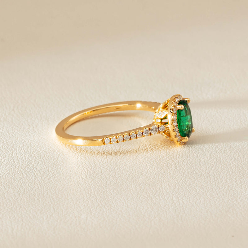 18ct Yellow Gold .72ct Emerald & Diamond Mini Sierra Ring - Ring - Walker & Hall