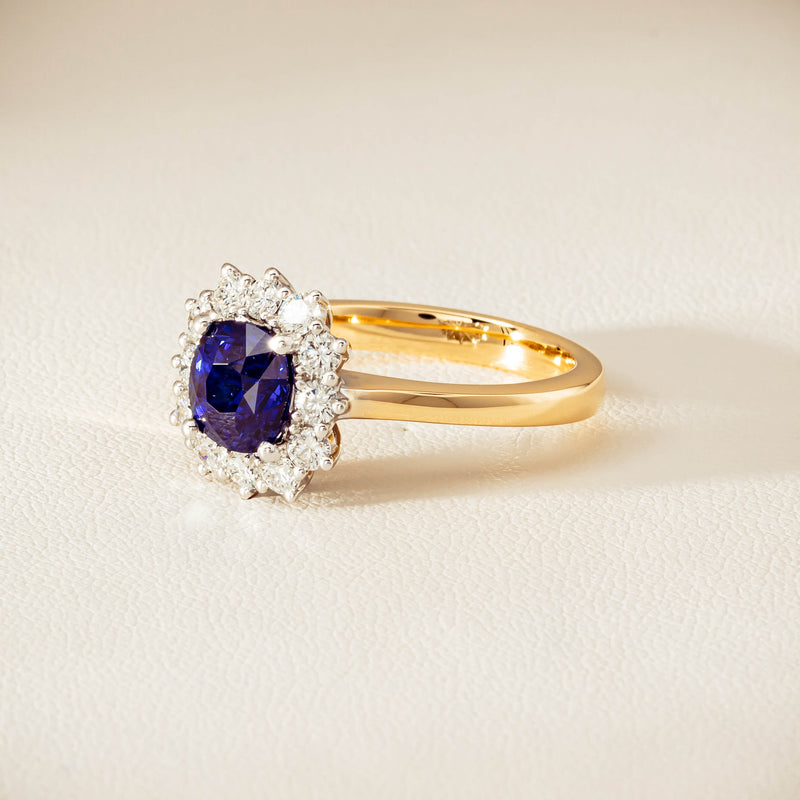 18ct Yellow Gold 2.00ct Sapphire & Diamond Belle Ring