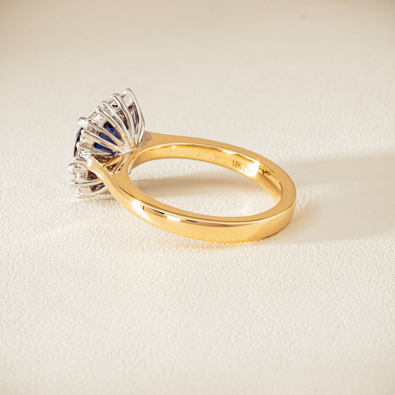 18ct Yellow Gold 2.00ct Sapphire & Diamond Belle Ring