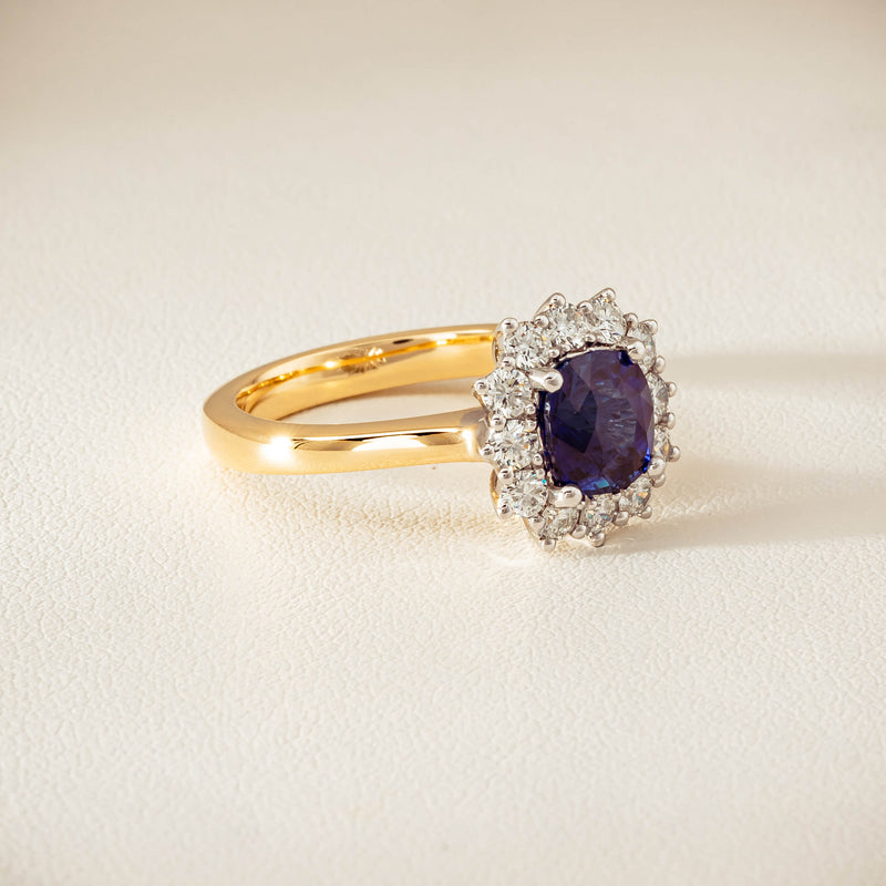 18ct Yellow Gold 2.00ct Sapphire & Diamond Belle Ring