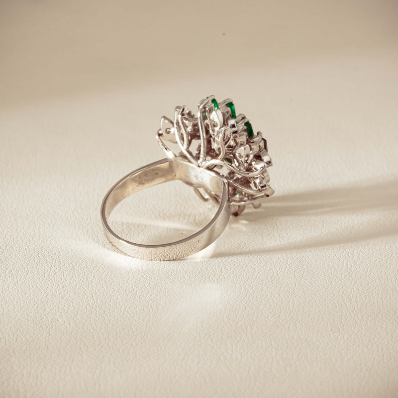 Vintage 13ct White Gold Emerald & Diamond Cluster Ring