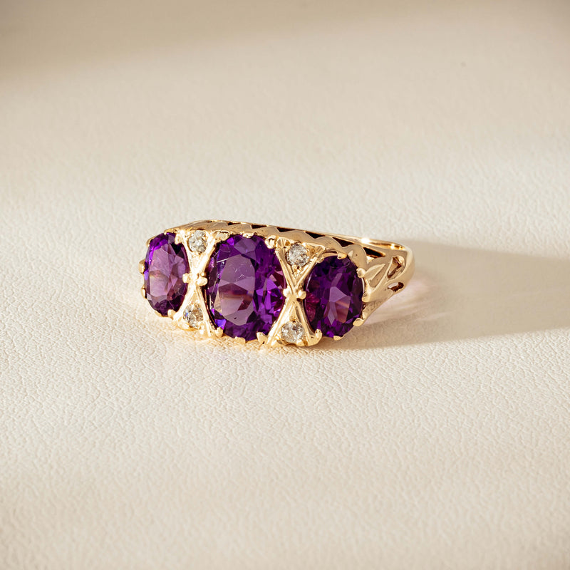 Deja Vu 9ct Gold Amethyst & Diamond Ring - London 1972