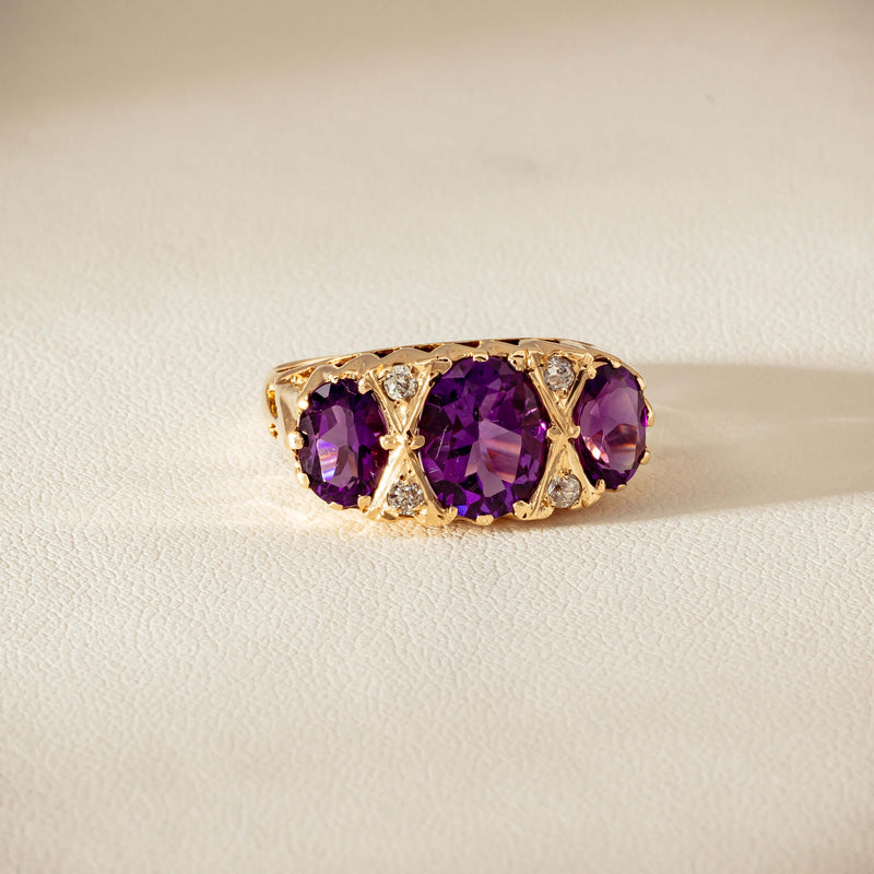 Deja Vu 9ct Gold Amethyst & Diamond Ring - London 1972