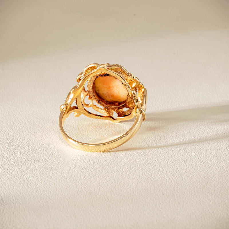 Deja Vu 9ct Yellow Gold Decorative Cameo Ring - London 1976