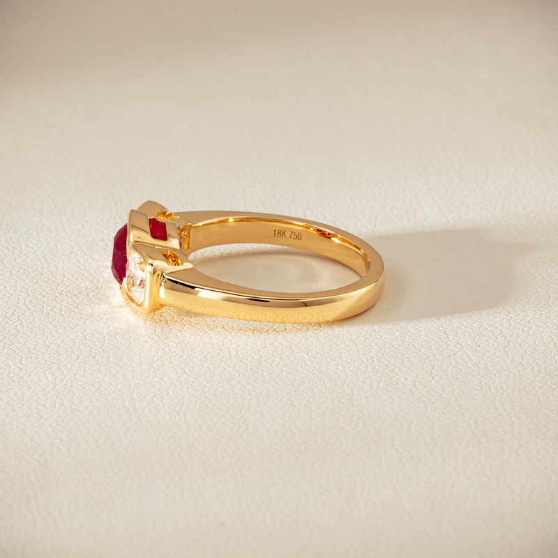 18ct Yellow Gold 1.52ct Ruby & Diamond Rubover-Set Ring