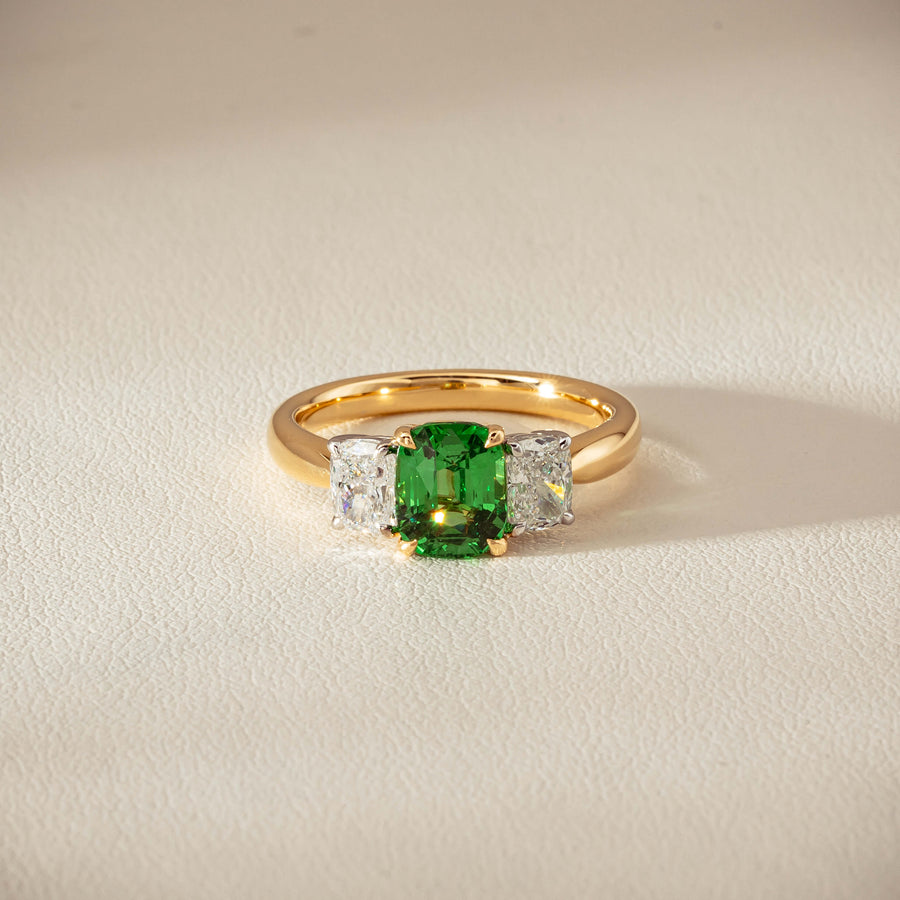 18ct Yellow Gold 2.01ct Tsavorite & Diamond Odyssey Ring