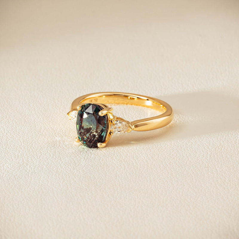 18ct Yellow Gold 3.01ct Green Sapphire & Diamond Ayla Ring