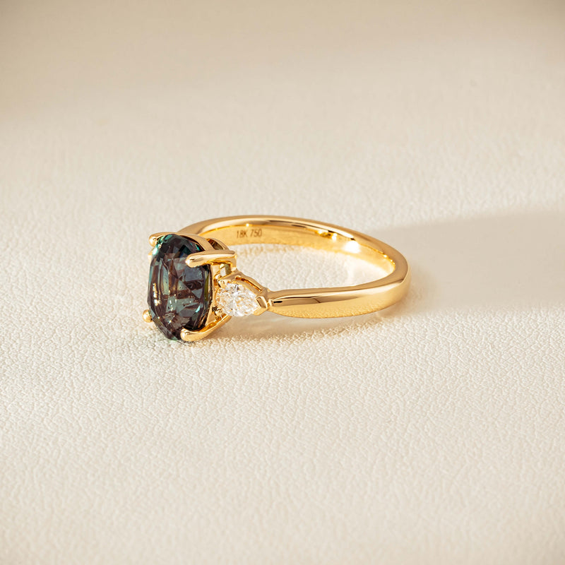 18ct Yellow Gold 3.01ct Green Sapphire & Diamond Ayla Ring