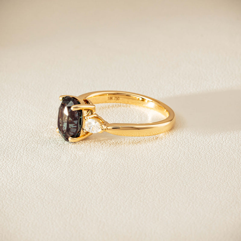 18ct Yellow Gold 3.01ct Green Sapphire & Diamond Ayla Ring