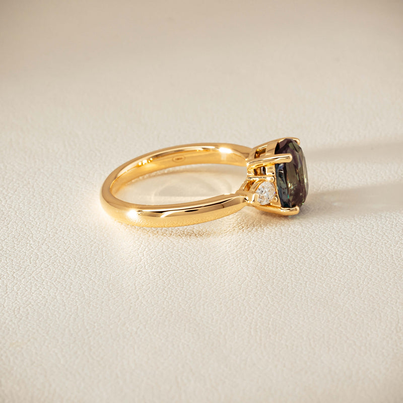 18ct Yellow Gold 3.01ct Green Sapphire & Diamond Ayla Ring