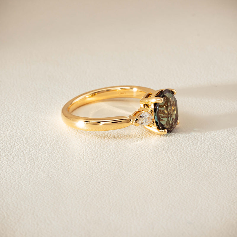18ct Yellow Gold 3.01ct Green Sapphire & Diamond Ayla Ring