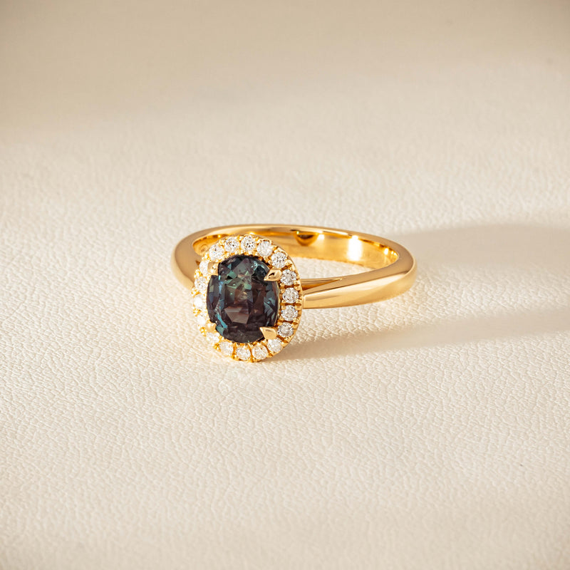 18ct Yellow Gold 2.03ct Green Sapphire & Diamond Nina Ring