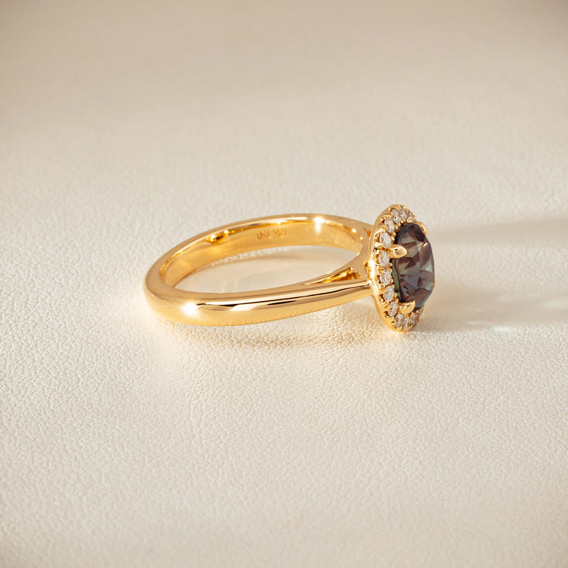 18ct Yellow Gold 2.03ct Green Sapphire & Diamond Nina Ring