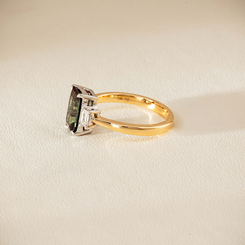 18ct Yellow Gold 2.35ct Green Sapphire Diamond Odyssey Ring