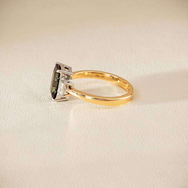 18ct Yellow Gold 2.35ct Green Sapphire Diamond Odyssey Ring