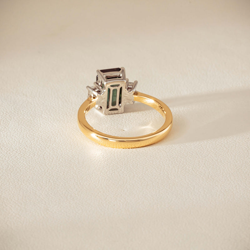 18ct Yellow Gold 2.35ct Green Sapphire Diamond Odyssey Ring