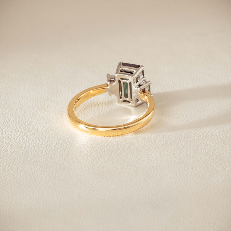 18ct Yellow Gold 2.35ct Green Sapphire Diamond Odyssey Ring