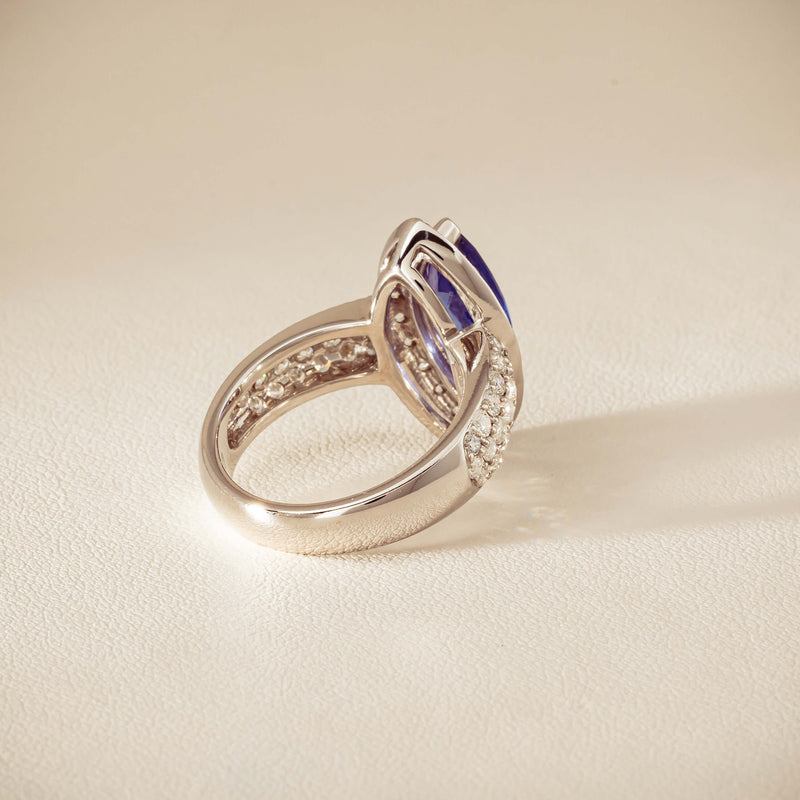 Deja Vu 18ct White Gold 2.20ct Tanzanite & Diamond Ring