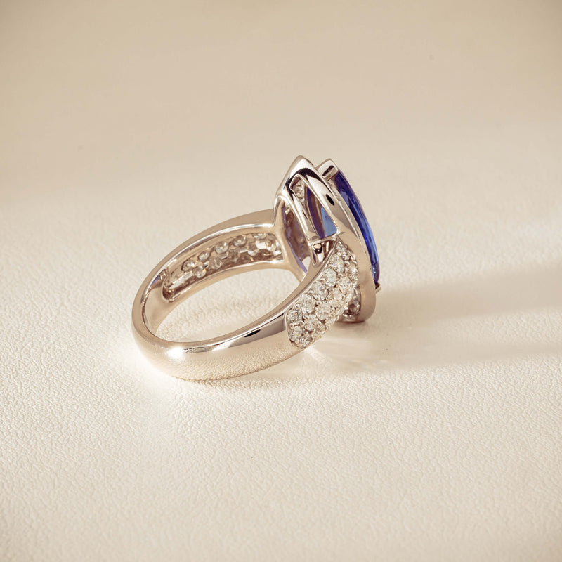 Deja Vu 18ct White Gold 2.20ct Tanzanite & Diamond Ring