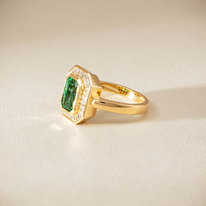 18ct Yellow Gold 2.26ct Emerald & Diamond Halo Ring