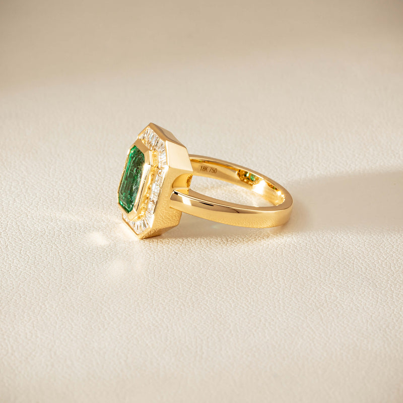 18ct Yellow Gold 2.26ct Emerald & Diamond Halo Ring