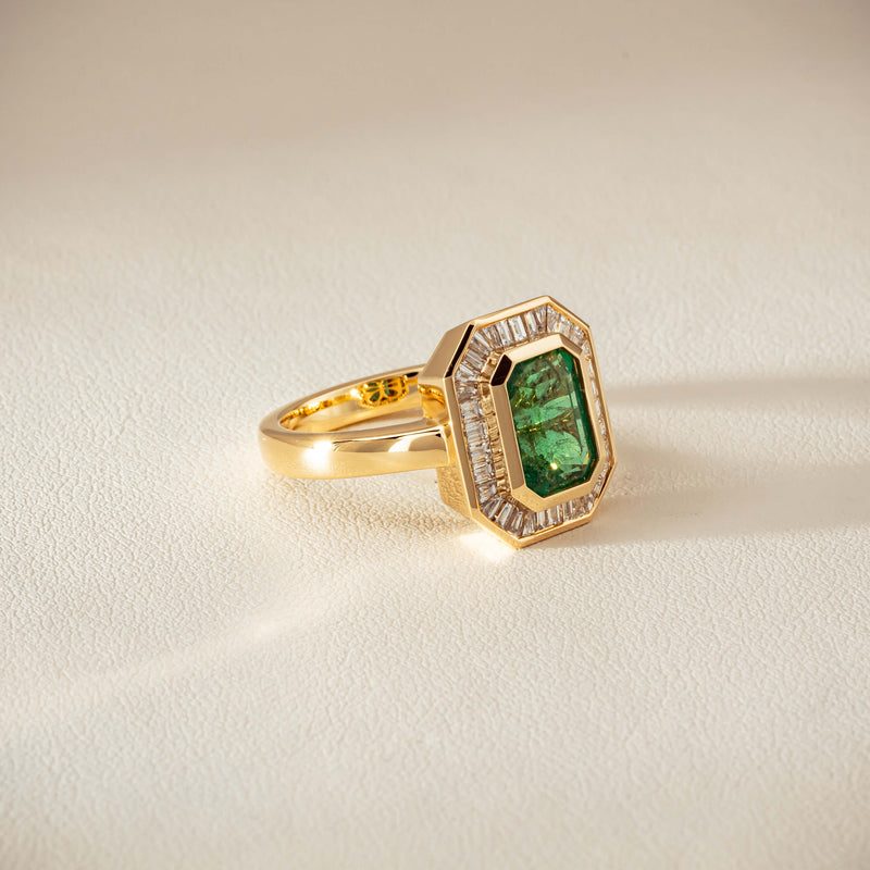 18ct Yellow Gold 2.26ct Emerald & Diamond Halo Ring