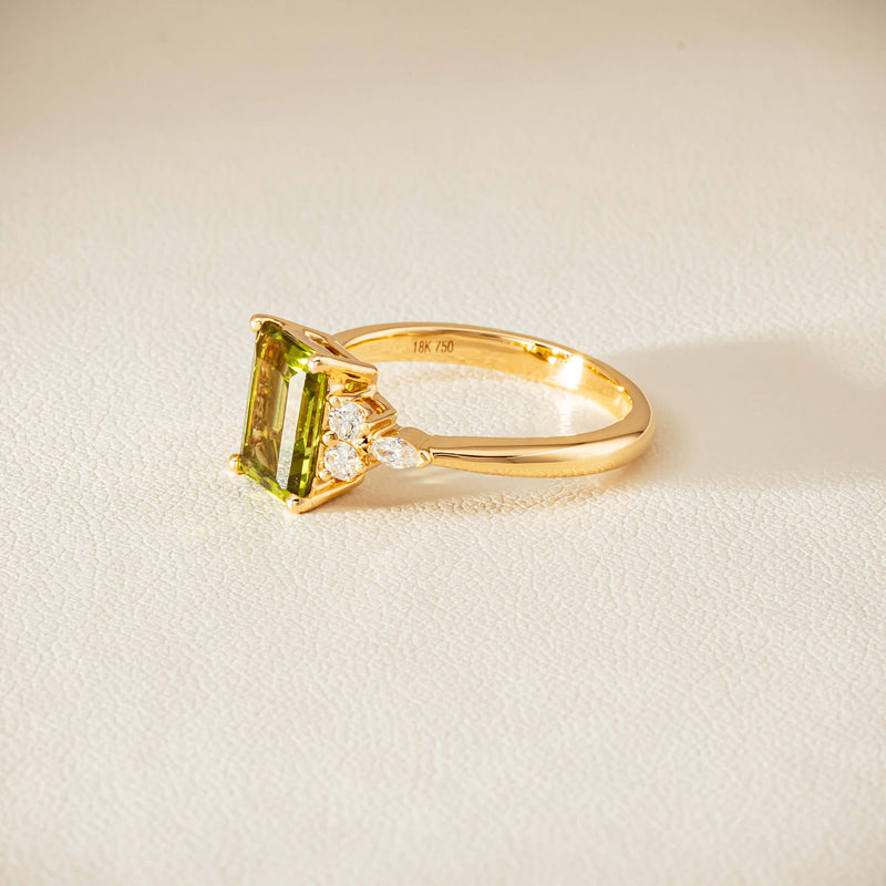 18ct Yellow Gold 2.20ct Peridot & Diamond Oriana Ring