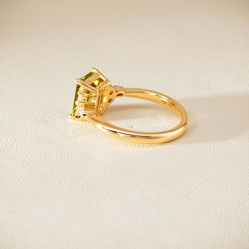 18ct Yellow Gold 2.20ct Peridot & Diamond Oriana Ring